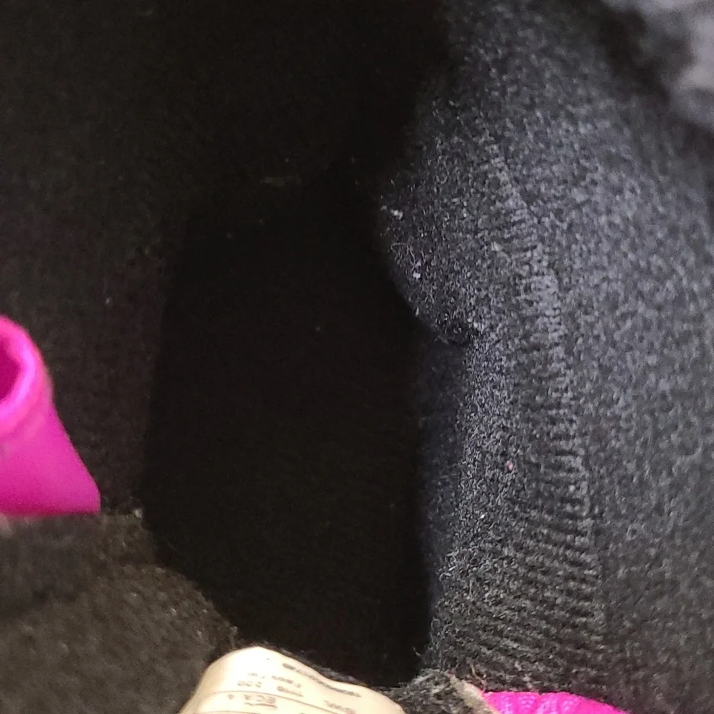 Sorel Kids' Black and Purple Winter Boots used‎ good condition for girl,s.